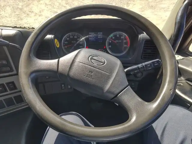 日野 プロフィア 大型 トラクター ハイルーフ 1デフの中古トラック画像10