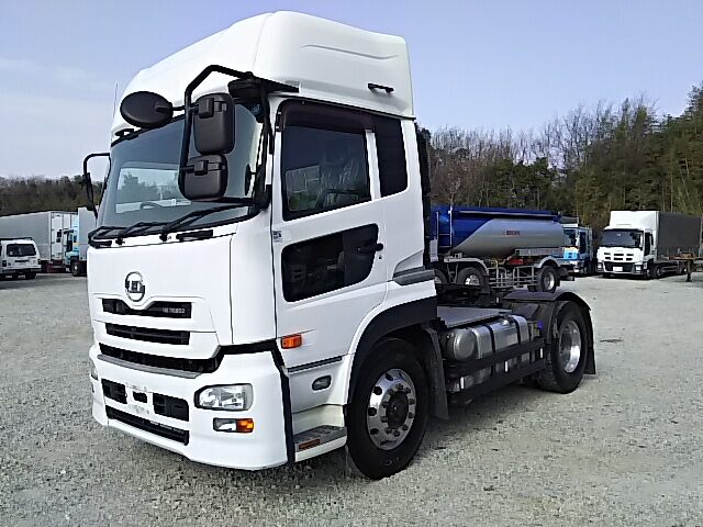日産UD クオン 大型 トラクター LKG-GK5XAB