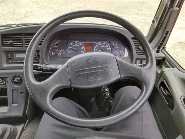 いすゞ ギガ 大型 トラクター ハイルーフ 1デフの中古トラック画像10