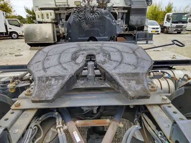 いすゞ ギガ 大型 トラクター ハイルーフ 1デフの中古トラック画像6