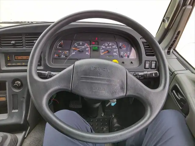 いすゞ ギガ 大型 トラクター ハイルーフ 1デフの中古トラック画像11