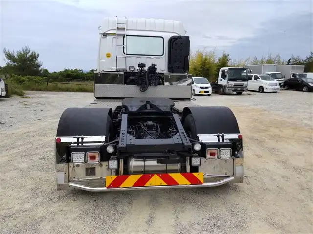 いすゞ ギガ 大型 トラクター ハイルーフ 1デフの中古トラック画像4