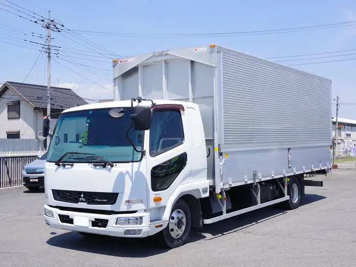 三菱 ファイター 中型/増トン ウイング エアサス ベッドの中古トラック画像1