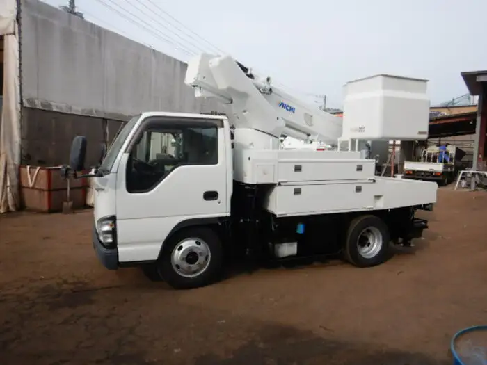 いすゞ エルフ 小型 高所・建柱車 高所作業車 電工仕様の中古トラック画像3