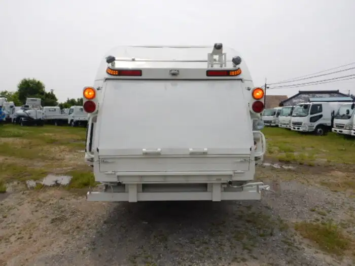 日野 レンジャー 中型/増トン パッカー車 プレス式 ベッドの中古トラック画像4
