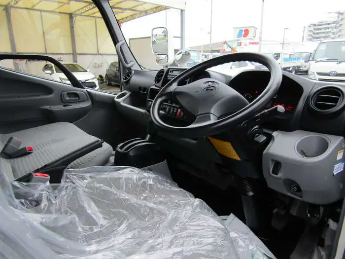 トヨタ トヨエース 小型 平ボディ パワーゲート 床鉄板の中古トラック画像9