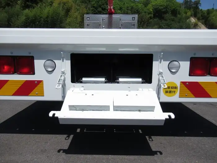 三菱 ファイター 中型/増トン 車両重機運搬 4段クレーン ラジコンの中古トラック画像11