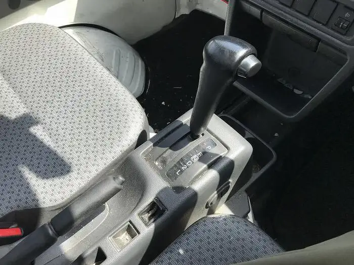 日産 クリッパー  平ボディ EBD-DR16T H28の中古トラック画像13