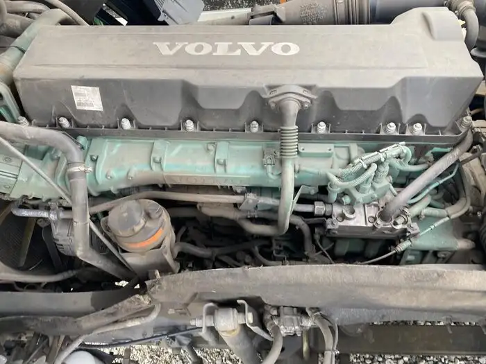 ボルボ トラック 大型 トラクター ベッド の中古トラック画像18