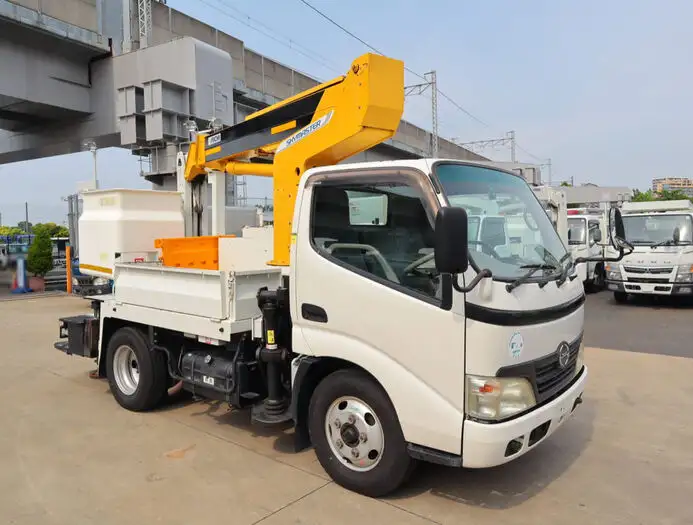 日野 デュトロ 小型 高所・建柱車 高所作業車 BDG-XZU304Xの中古トラック画像2