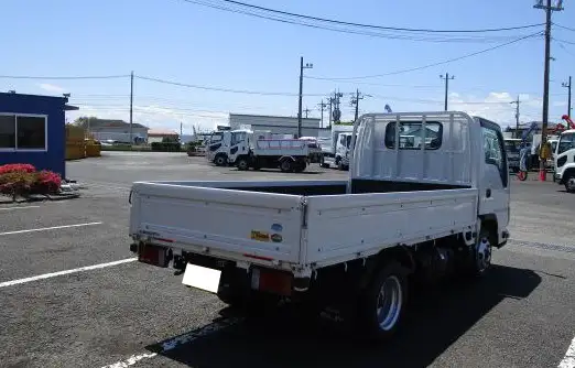いすゞ エルフ 小型 平ボディ TKG-NHR85A H26の中古トラック画像3
