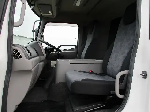 日産UD コンドル 中型/増トン 平ボディ ベッド TKG-MK38Lの中古トラック画像11