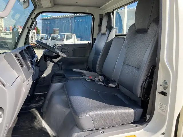 いすゞ エルフ 小型 平ボディ 床鉄板 TPG-NJR85の中古トラック画像10
