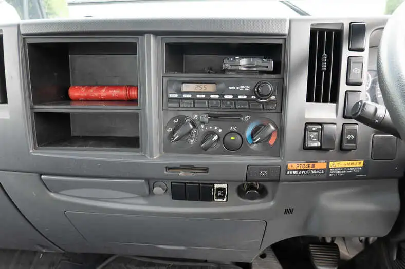 いすゞ フォワード 中型/増トン クレーン付 4段 ラジコンの中古トラック画像16