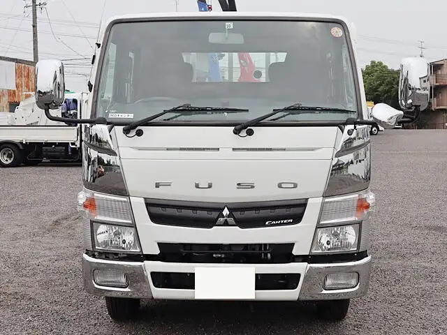 三菱 キャンター 小型 平ボディ Wキャブ TKG-FEA20の中古トラック画像2
