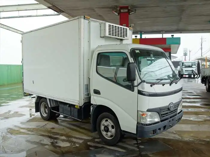 トヨタ トヨエース 小型 冷凍冷蔵 低温 床ステンの中古トラック画像2