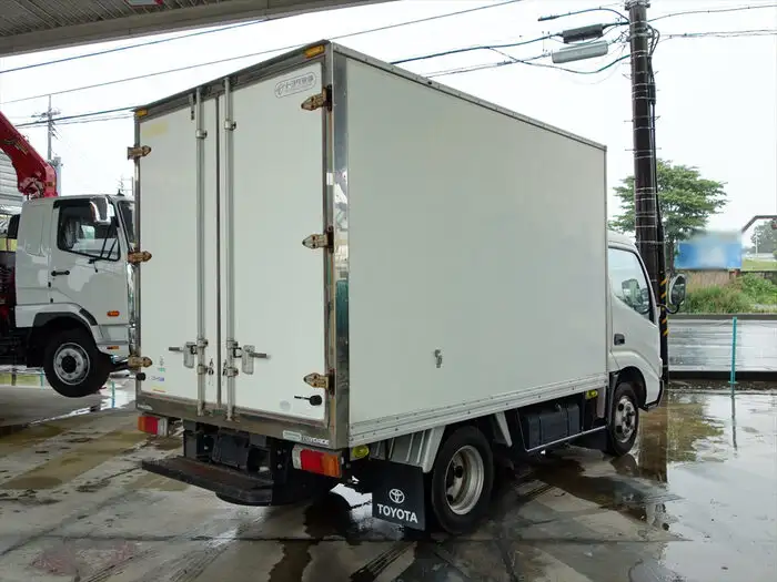 トヨタ トヨエース 小型 冷凍冷蔵 低温 床ステンの中古トラック画像3