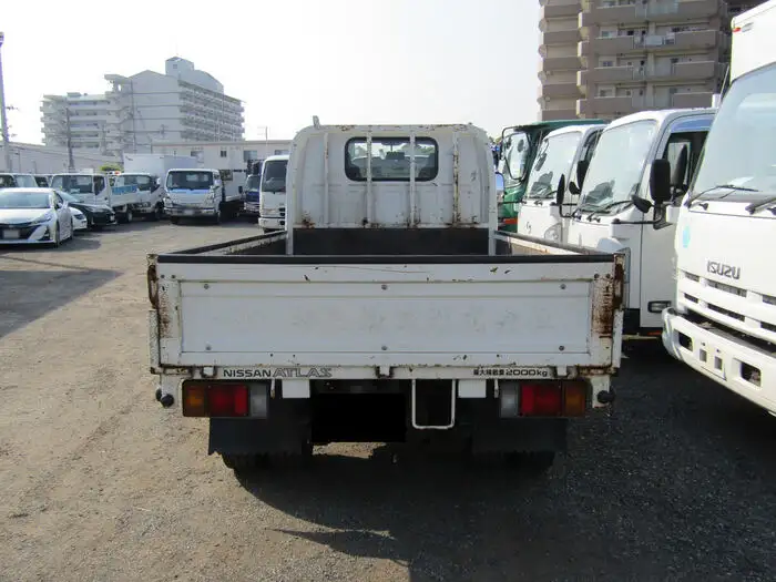 日産 アトラス 小型 平ボディ 床鉄板 KR-AKR81EAの中古トラック画像4