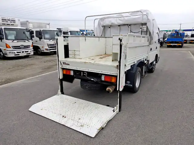 トヨタ ダイナ 小型 平ボディ Wキャブ 幌の中古トラック画像4