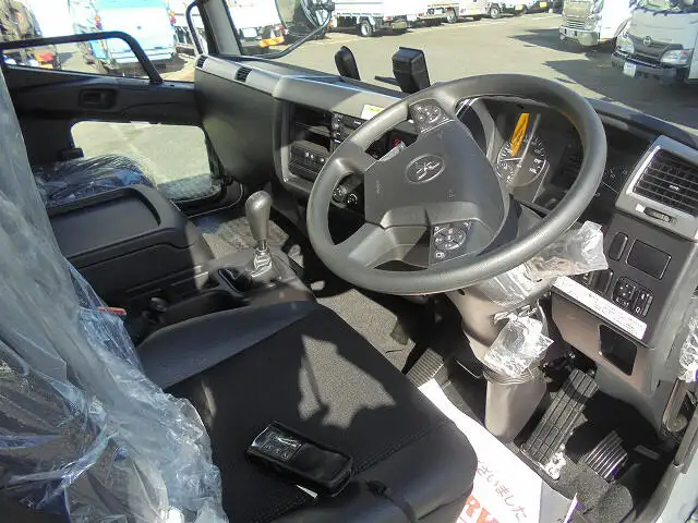 三菱 ファイター 中型/増トン 車両重機運搬 ラジコン ウインチの中古トラック画像12