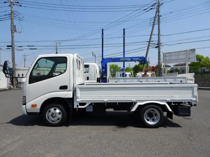トヨタ ダイナ 小型 平ボディ 床鉄板 ABF-TRY230の中古トラック画像4