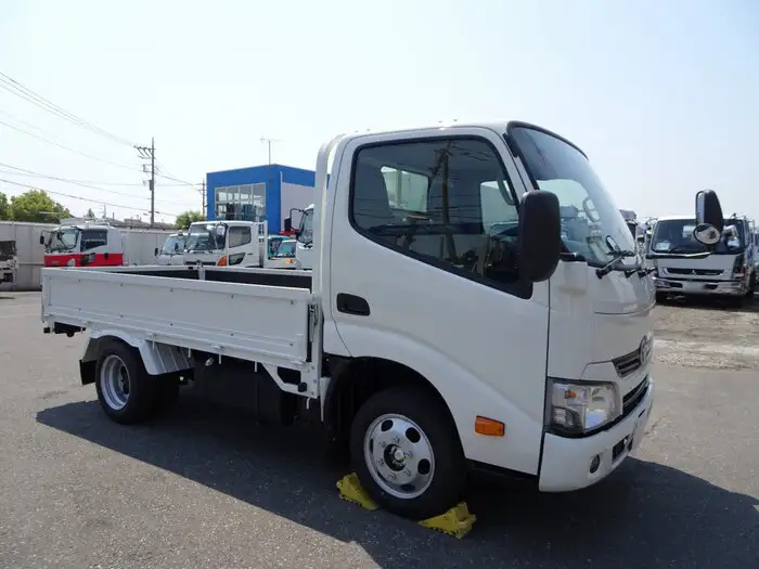 トヨタ ダイナ 小型 平ボディ 床鉄板 ABF-TRY230の中古トラック画像3