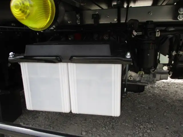 日野 デュトロ 小型 冷凍冷蔵 低温 床ステンの中古トラック画像16