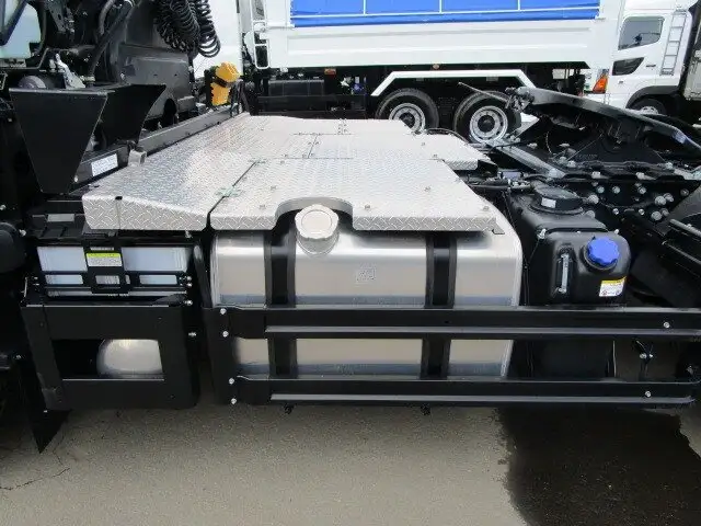 いすゞ ギガ 大型 トラクター 1デフ ベッドの中古トラック画像12