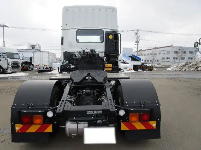 いすゞ ギガ 大型 トラクター 1デフ ベッドの中古トラック画像4