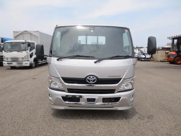 トヨタ トヨエース 小型 平ボディ TPG-XZU700 H30の中古トラック画像2
