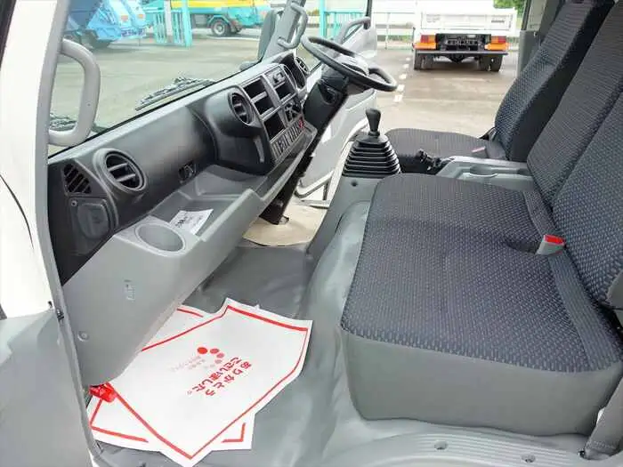 日野 デュトロ 小型 クレーン付 4段 ラジコンの中古トラック画像13
