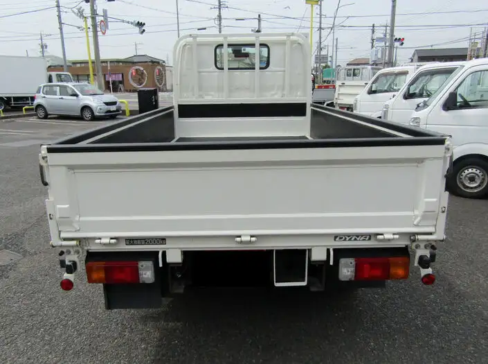 トヨタ ダイナ 小型 平ボディ XZC605 H29の中古トラック画像4