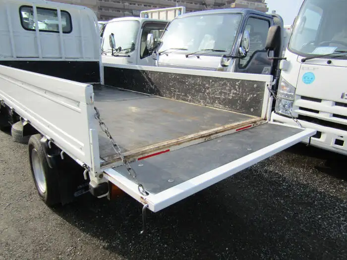 いすゞ エルフ 小型 平ボディ TKG-NJR85A H26の中古トラック画像5