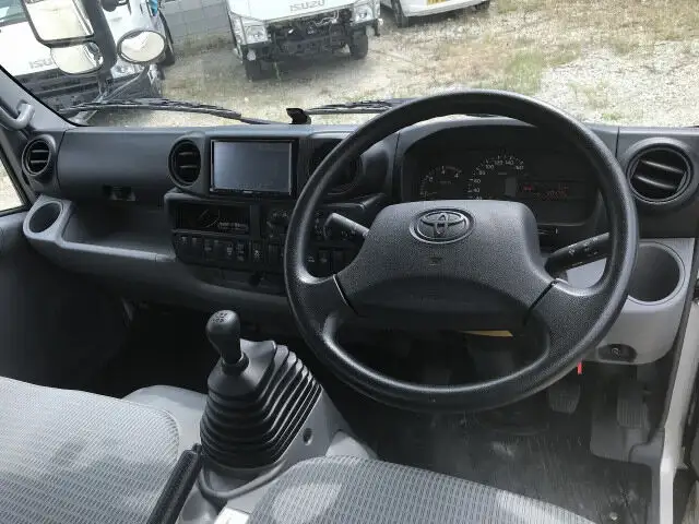 トヨタ ダイナ 小型 平ボディ パワーゲート TKG-XZU605の中古トラック画像12
