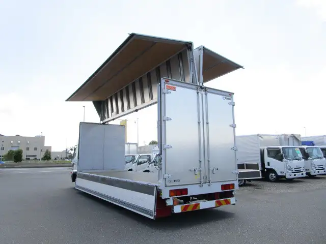 日野 レンジャー 中型/増トン ウイング エアサス ベッドの中古トラック画像3