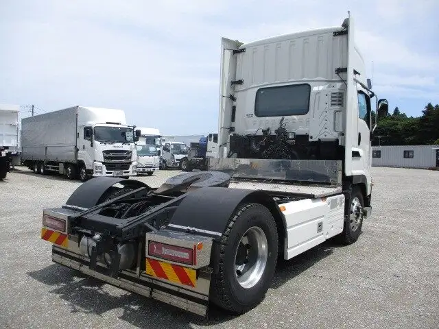 いすゞ ギガ 大型 トラクター 1デフ エアサスの中古トラック画像3