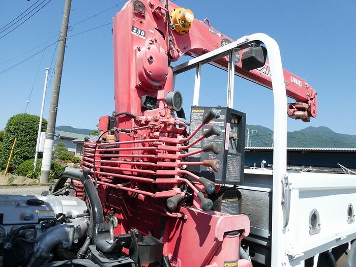 三菱 キャンター 小型 クレーン付 床鉄板 3段の中古トラック画像6