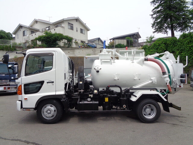 日野 レンジャー 中型 タンク車 バキューム KK-FC1JDEA|画像3