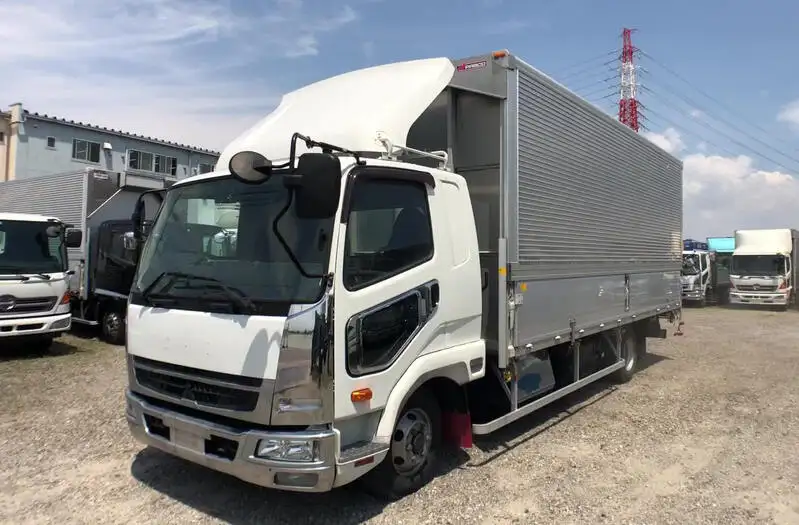 三菱 ファイター 中型/増トン ウイング エアサス ベッドの中古トラック画像1