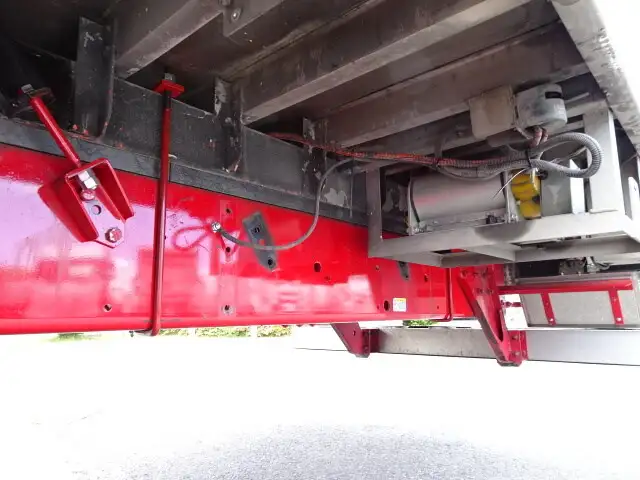 いすゞ ギガ 大型 特殊車両 QKG-CYL77B H30の中古トラック画像像17