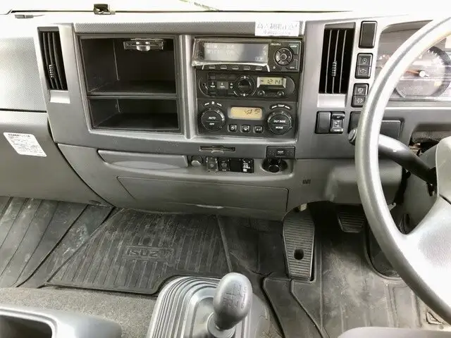 いすゞ フォワード 中型/増トン アルミバン エアサス ベッドの中古トラック画像13