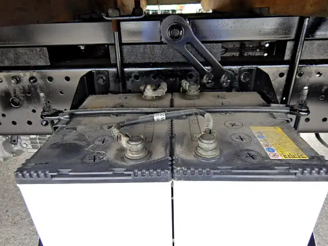 いすゞ エルフ 小型 平ボディ TRG-NMR85R H27の中古トラック画像13