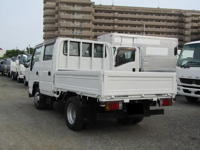いすゞ エルフ 小型 平ボディ Wキャブ BKG-NJR85Aの中古トラック画像3