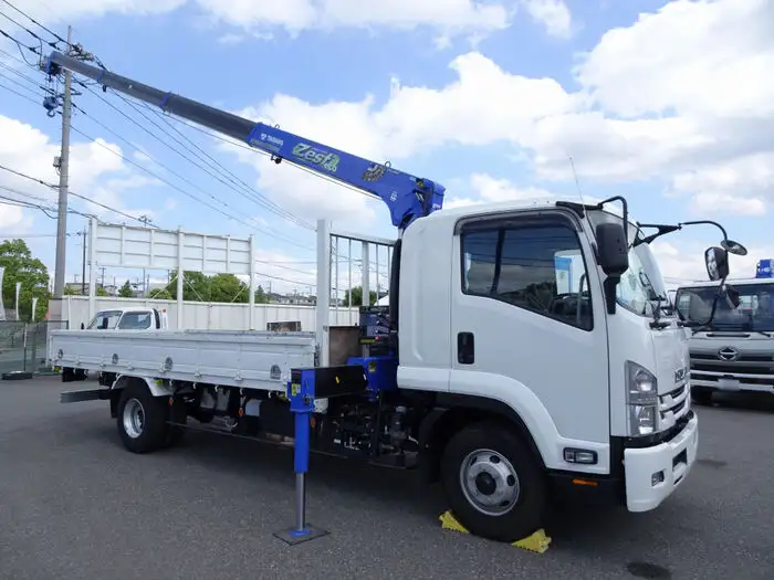いすゞ フォワード 中型/増トン クレーン付 4段 ラジコンの中古トラック画像2