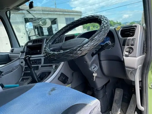 日産UD クオン 大型 シャーシ ベッド エアサスの中古トラック画像10