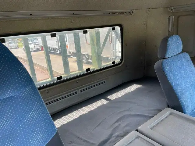 日産UD クオン 大型 シャーシ ベッド エアサスの中古トラック画像13