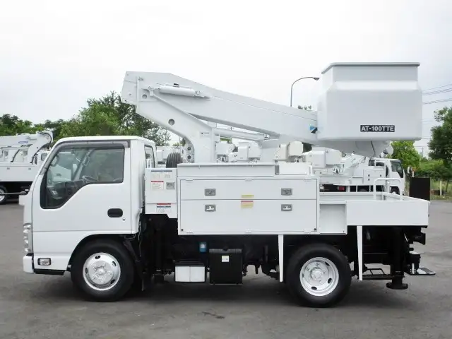 いすゞ エルフ 小型 高所・建柱車 高所作業車 TKG-NKR85AN	の中古トラック画像4