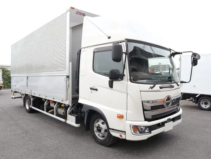 日野 レンジャー 中型/増トン ウイング パワーゲート ベッドの中古トラック画像2