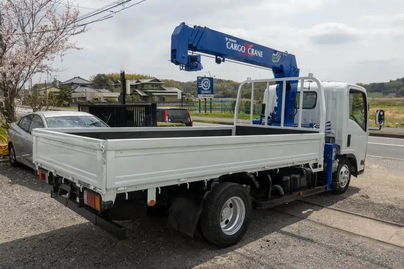 いすゞ エルフ 小型 クレーン付 4段 ラジコンの中古トラック画像3