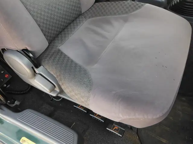 いすゞ フォワード 中型/増トン クレーン付 床鉄板 エアサスの中古トラック画像11
